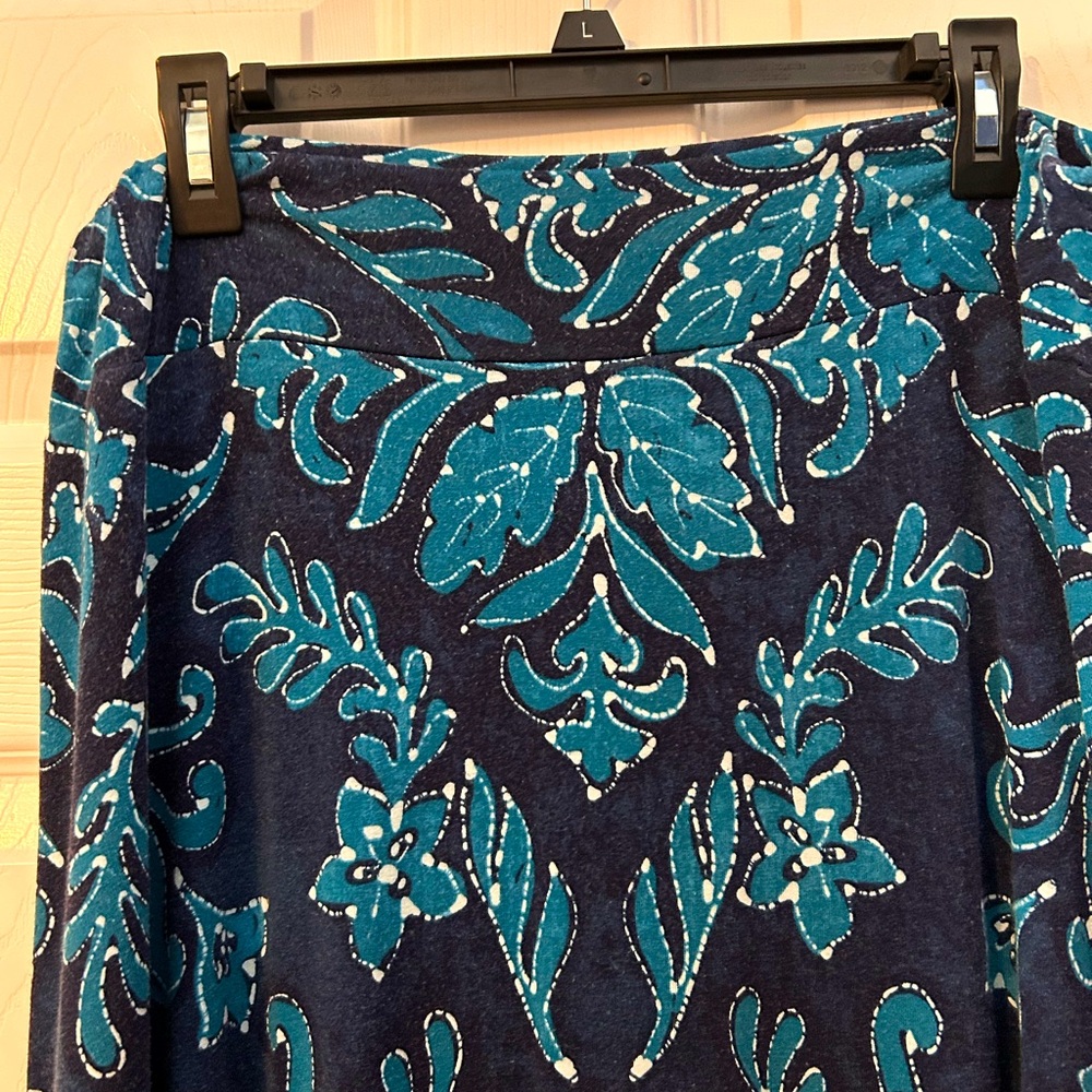 Two toned Blue, and White Tommy Bahama Floral Skirt